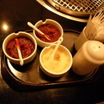 慶州園焼肉店 - 調味料