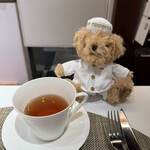 ザ・ペニンシュラ ブティック&カフェ - ペニンシュラカフェのテディベア 