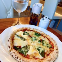vino italiano zizi cucina - ピザ