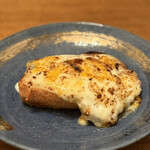 301093026 - 4種のチーズと蜂蜜のクロックムッシュ360円