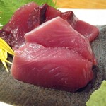 府中日本酒バルTOKUTOUSEKI - 【周年祭】初鰹の刺身500円