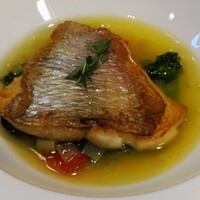 レストラン カスケード - .....三品目　連子鯛のポワレ　浅利のナージュ仕立て.....