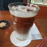 パティスリーサロン・ドゥ・テ アミティエ - アイスカフェラテ