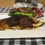 CHIKICHIKI & TANTAN - ④牛ホホ肉の赤ワイン煮フォアグラのせ 3550円