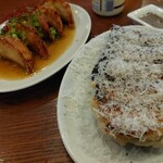 301106786 - 甘酢ネギダレ餃子&パルミジャーノペッパー餃子