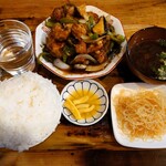 健ちゃん食堂 - 茄子と鶏肉の甘酢炒め定食@850円