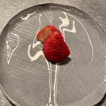 NOMI RESTAURANT - 苺