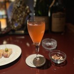 バー ディヴァイン - 