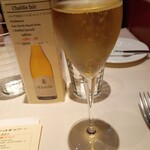 ビストロ オザミ - カヴァ。この日はこの一杯で充分になってしまいました。