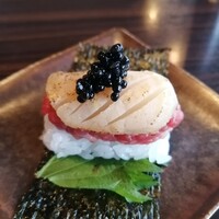 焼肉うしごろ 銀座並木通り店 - ホタテ肉鮨