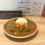 スパイスカレー あかつ亭 - ✅大根と鯖のカレー¥1.210の1種盛り一択！
      ✅卵のピクルス¥110 →¥220値上がりへ
      　　総計¥1.430
      　※相変わらずキャッシュオンリー