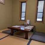 炭焼うなぎ 加茂 - 座敷席。