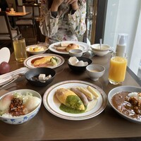 ブッフェアンドカフェ スロープサイドダイナー ザクロ - 