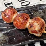 立ち飲み 串吟 - トマトの肉巻き