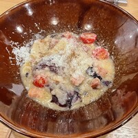 MAKIBI - パッケリ - ベーコンと淡路タマネギ、白ワインソース『アマトリチャーナ・ビアンカ』