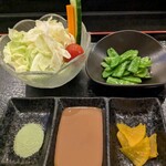 串揚げ処 gaku - 抹茶塩に特製ソース