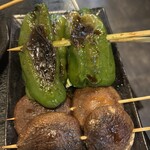 炭火串焼ろうりん - ピーマン、しいたけ　味しっかりついててバリうまい