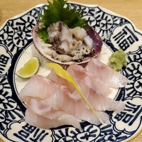 朧 - 鳥貝と石鯛の刺身