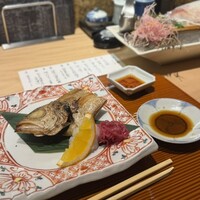 対馬のどぐろとイカ活き造り 博多 魚蔵 都ホテル店 - 