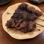 美味ぇ津゛ - 芝浦牛にこみ