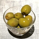 トラットリア アルモメント - 【アミューズ①】オリーブ