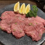 焼肉 ドラゴン - 