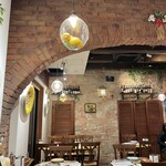 ピッツェリア エ オステリア パドリーノ - 店内です✨素敵な雰囲気
