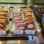 キュルノンチュエ - オードブルプレートのソーセージでお気に入りはこれだ！モンペリアルのソーセージ
      ソーセージの薫香にクミンの薫香がプラスされた『薫香お化け』堪らん！次回は必ず購入