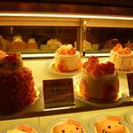 Hello Kitty SWEETS - 全部キティちゃんのケーキ