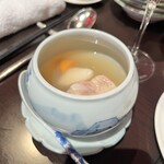 チャイナルーム - スペアリブ、長芋、にんじんのスープ