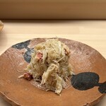 鮨 陸 - 毛蟹 佐渡より
      このボリュームが嬉しい！
      毛蟹って繊細な味わいでとっても美味しい！！