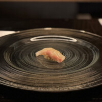 鮨 四 - 