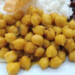 ディヘン スリランカレストラン - 大量のヒヨコ豆