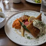 ビストロ ア ラ ドゥマンド - 