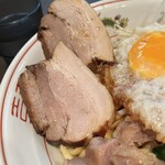 汁なし専門 男のLL - 煮豚アップです。