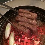 皐月 - 特選厚切りザブトン　横を焼く２