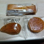 タンブラン - 上『胡桃のエンガディナー』左『栗ケック』右『ガレットブルトンヌ』