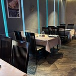 中国料理 旬輝 - 落ち着いた店内