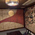 藤とし - お座敷の壁に描かれた絵