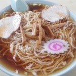 仙台屋食堂 - 中華そば、普通盛りでも多いです！