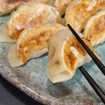 八鮮大連餃子 - リフト