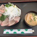 うおたけ鮮魚店やけんど 海鮮どんや - 