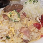 ロビン - ペペロンピラフだ！＋ハンバーグ乗せ