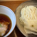 Ramen FeeL - 美しい！美味しい！！　つけ麺（醤油）✨✨