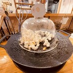 グリドル&ジンギスカン LAMP - お通しのポップコーン