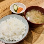 しんのすけ - 白めし(みそ汁・ぬかづけ付)