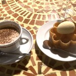 すぺいん亭 - カプチーノ（左）、ラマンチャの華（右）