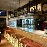 キオッチョラ・ピッツェリア - BARの様な お洒落なカウンター席