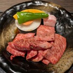 飛騨牛焼肉・韓国料理 丸明 - 飛騨牛切り落としサイズじゃないよ。