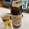 酒のデパート ヒトモト 立ち呑みカウンター